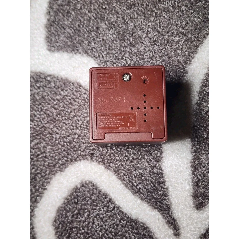 Radica Cube World SPARKY Series 3 Brick Red Cube 2005 Tested new battery